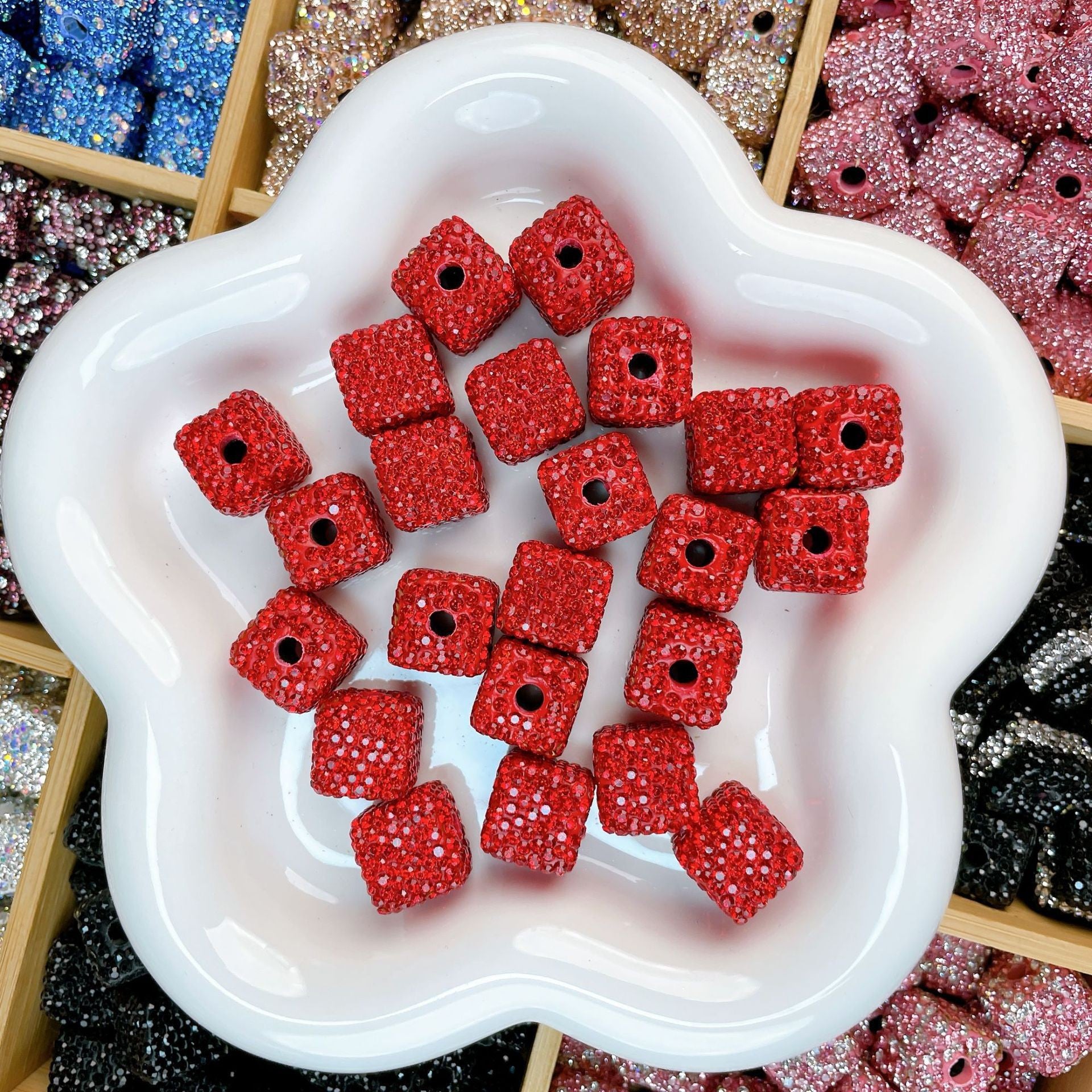 Wholesale Diamond Balls, Water Diamonds, Handmade Crystal Beads, Pore Beads, and Separated Beads